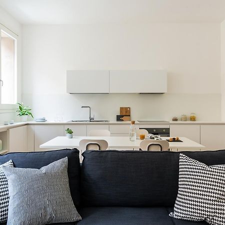 Altido Lovely 1-Bed Flat With Balcony & Free Parking Milaan Buitenkant foto