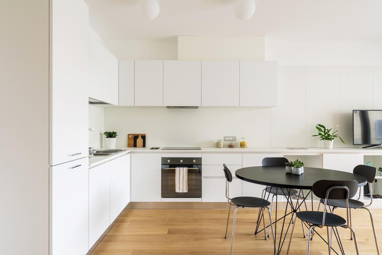 Altido Lovely 1-Bed Flat With Balcony & Free Parking Milaan Buitenkant foto